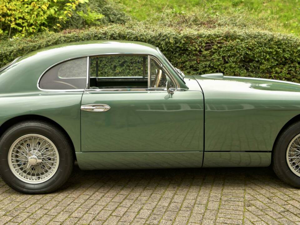 Image 5/50 of Aston Martin DB 2 Vantage (1950)
