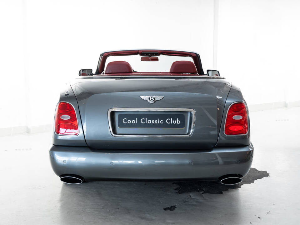 Immagine 7/45 di Bentley Azure (2007)
