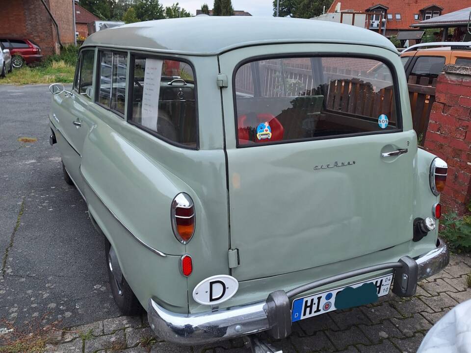 Image 2/6 of Opel Olympia Rekord Caravan (1953)