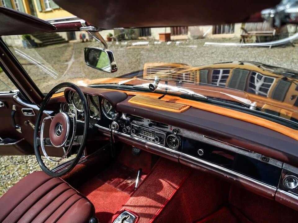 Afbeelding 7/12 van Mercedes-Benz 250 S (1967)