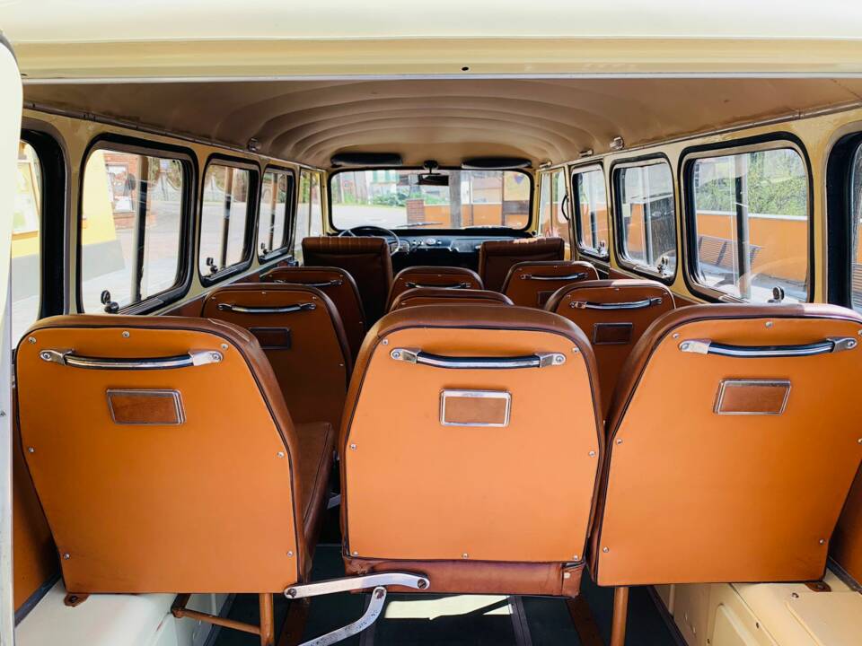 Afbeelding 9/18 van Alfa Romeo A12&#x2F;F12 (1968)