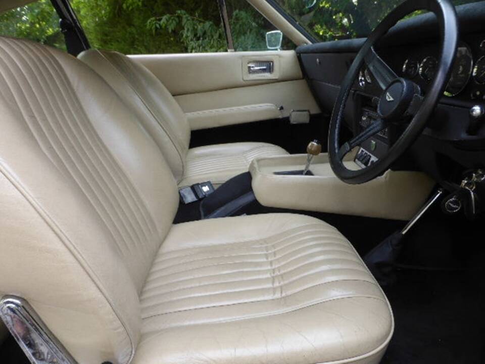 Immagine 17/32 di Aston Martin V8 (1973)