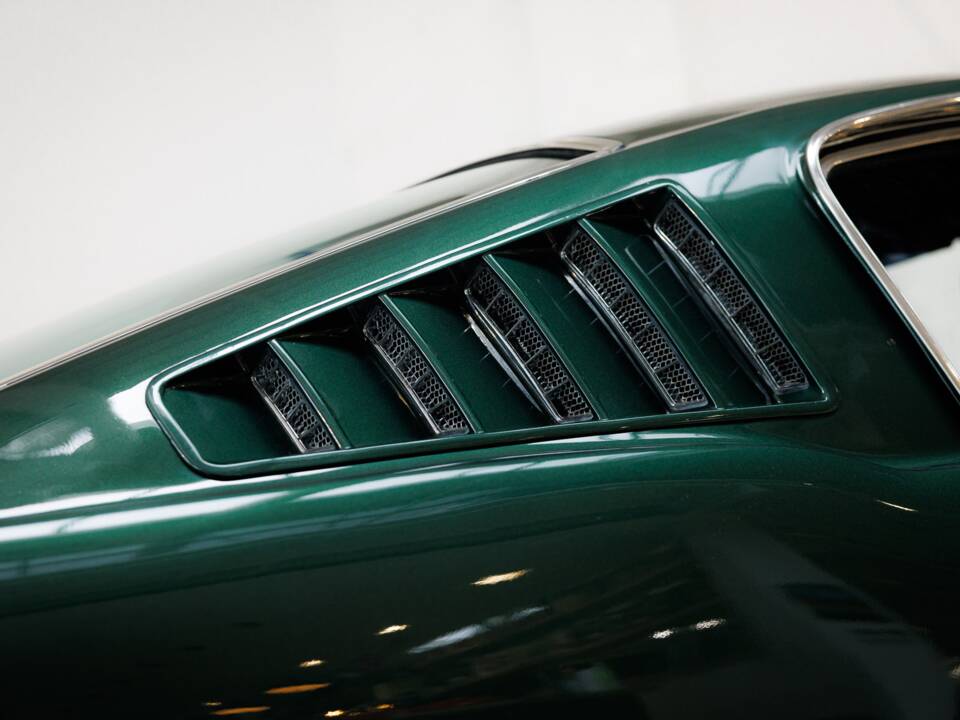 Image 25/32 of Ford Mustang 289 (1965)