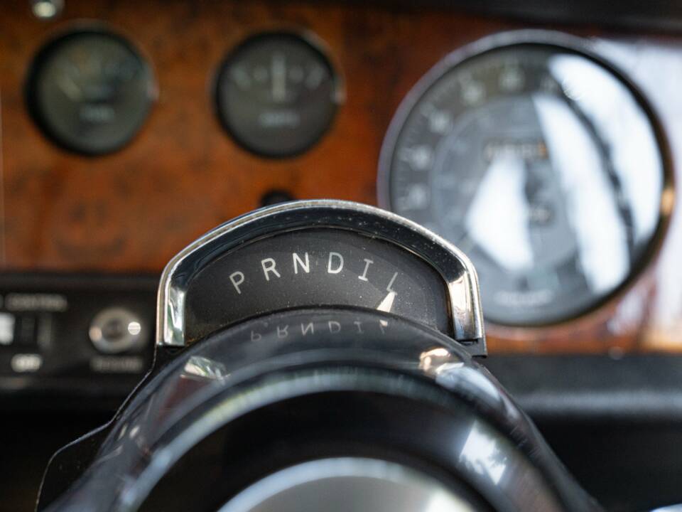 Bild 42/50 von Bentley T 1 (1973)