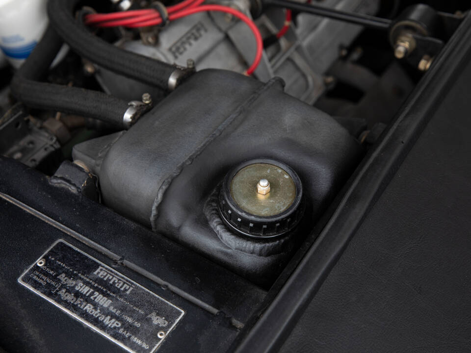 Image 21/38 of Ferrari 308 GTB (1977)