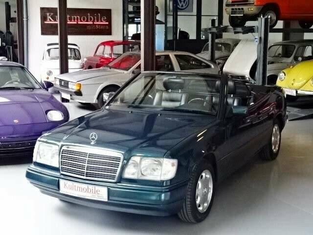 Bild 1/26 von Mercedes-Benz E 220 (1996)
