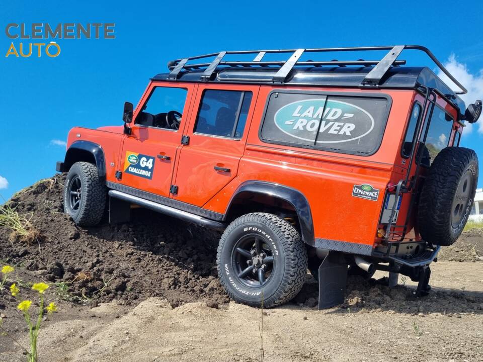 Image 3/16 of Land Rover Defender 110 (2008)