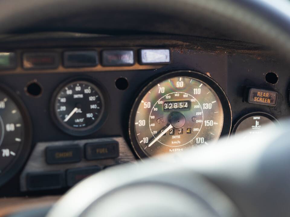 Bild 25/37 von Aston Martin V8 Volante (1979)