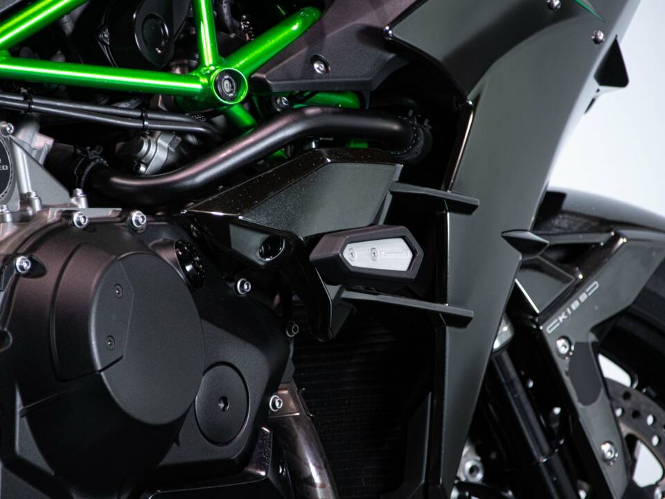 Bild 49/50 von Kawasaki DUMMY (2018)