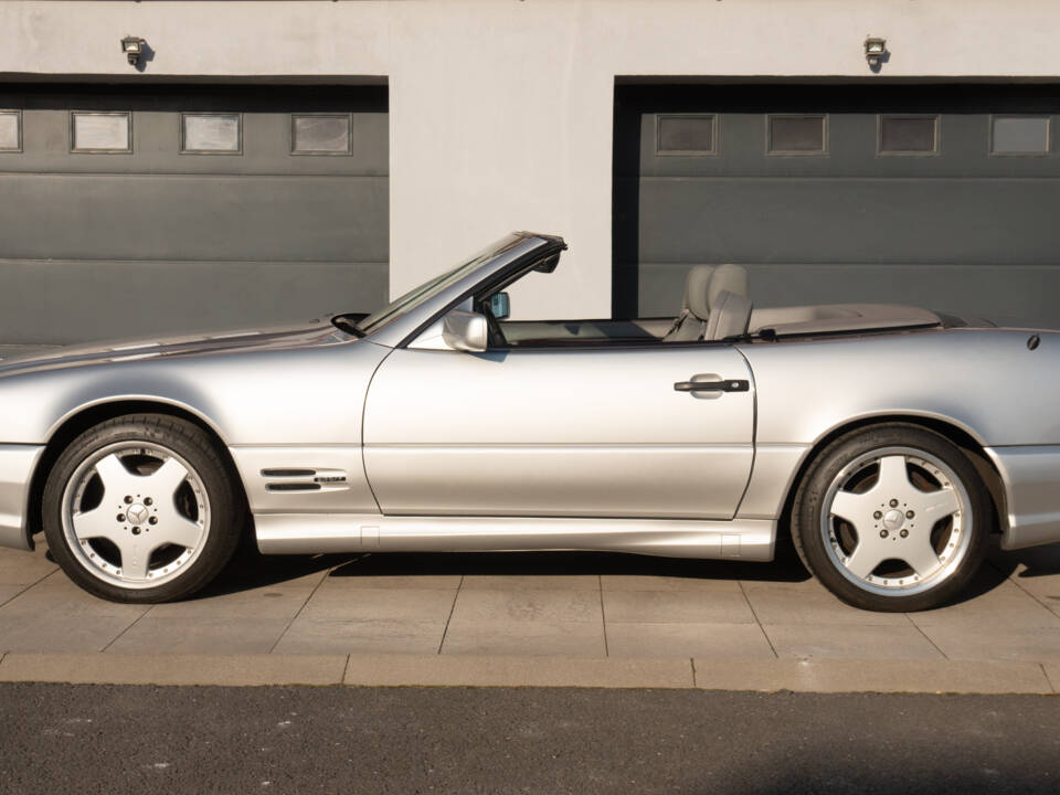 Bild 18/75 von Mercedes-Benz SL 500 (1997)