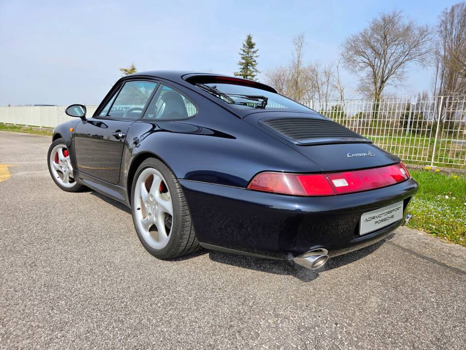 Bild 2/33 von Porsche 911 Carrera 4S (1996)
