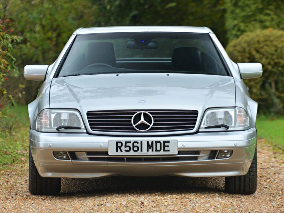 Image 6/12 of Mercedes-Benz SL 320 (1997)