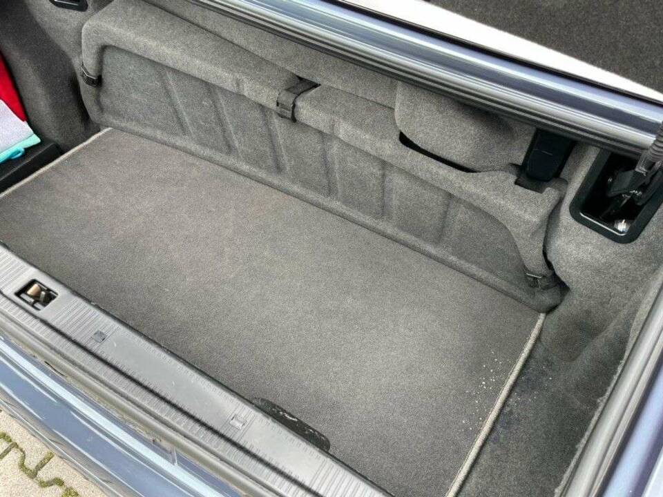 Immagine 19/20 di Mercedes-Benz SL 500 (2000)