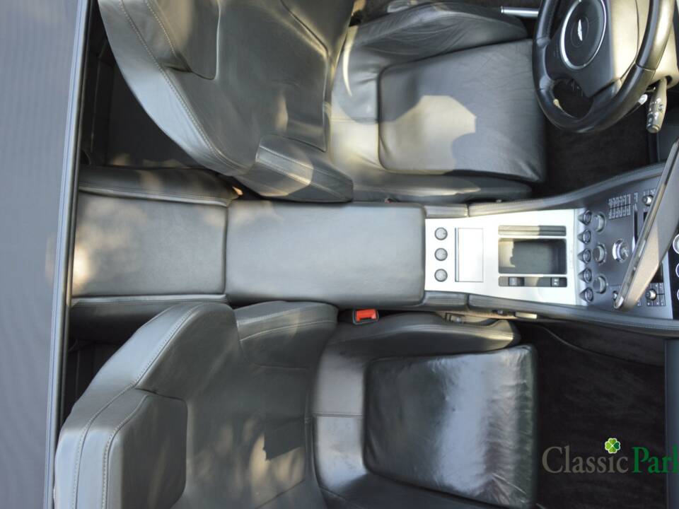 Bild 37/50 von Aston Martin DB 9 Volante (2005)