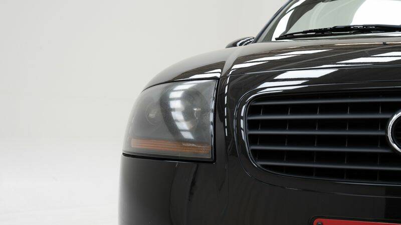 Bild 15/15 von Audi TT 1.8 T (2001)