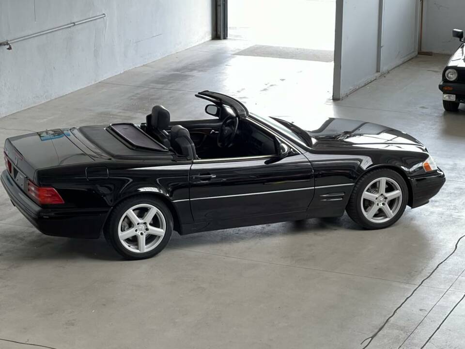 Image 12/25 of Mercedes-Benz SL 500 (1999)