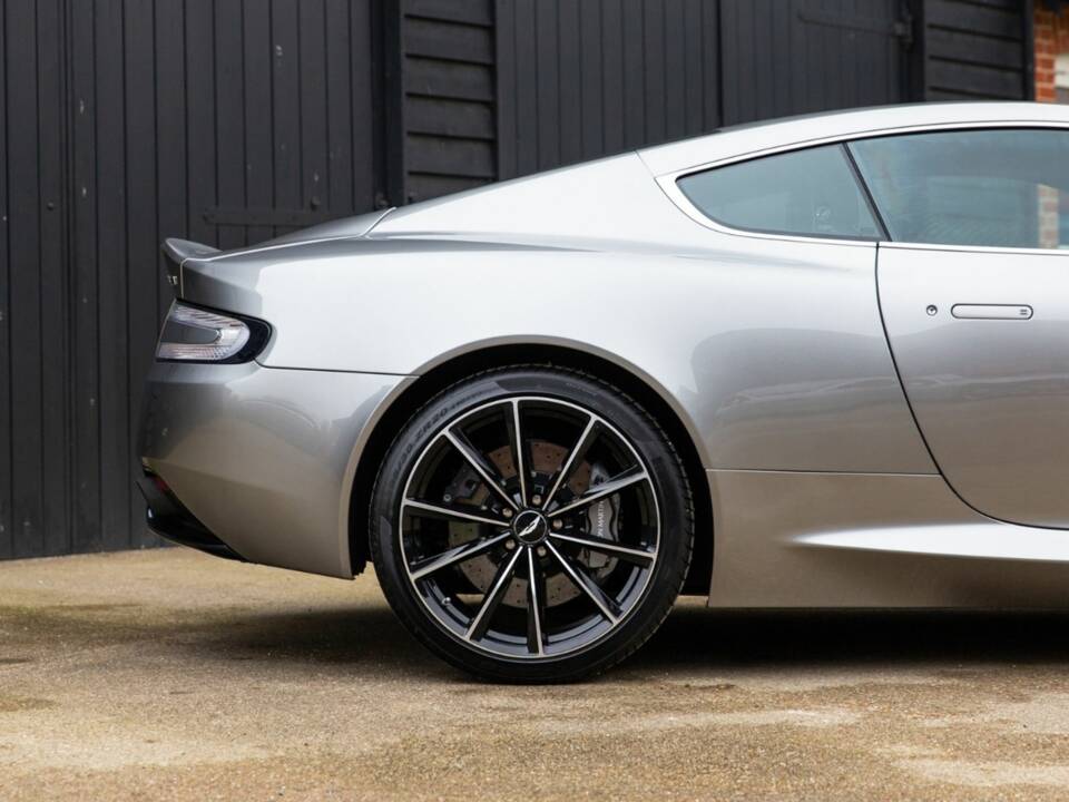 Imagen 38/50 de Aston Martin DB 9 GT &quot;Bond Edition&quot; (2015)