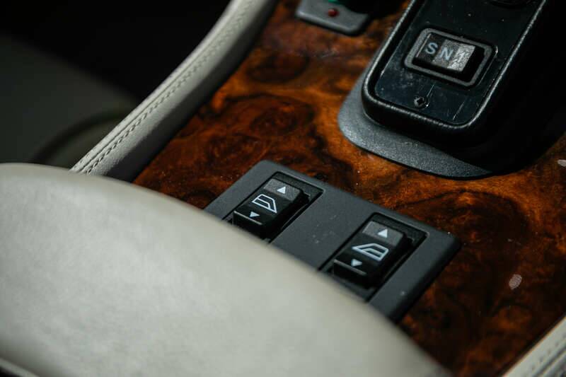 Image 19/32 de Jaguar XJS 4.0 Celebration (1996)