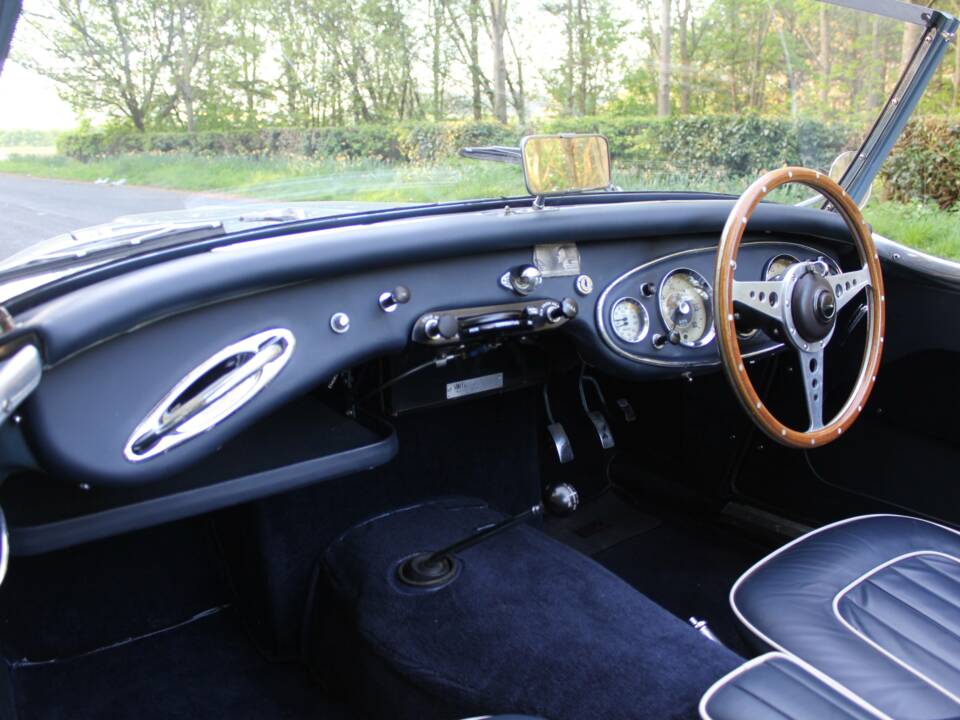 Bild 11/16 von Austin-Healey 100&#x2F;6 (BN4) (1958)