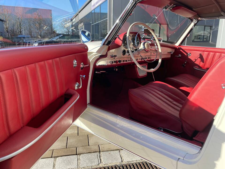 Image 18/28 of Mercedes-Benz 190 SL (1958)