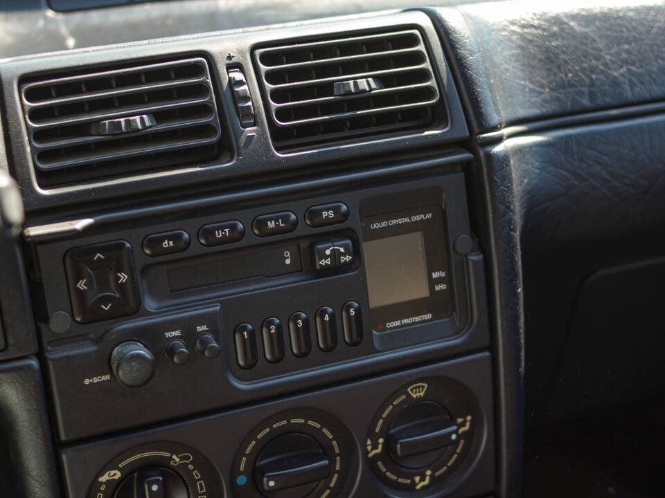 Bild 32/52 von Citroën ZX 2.0i 16v (1993)