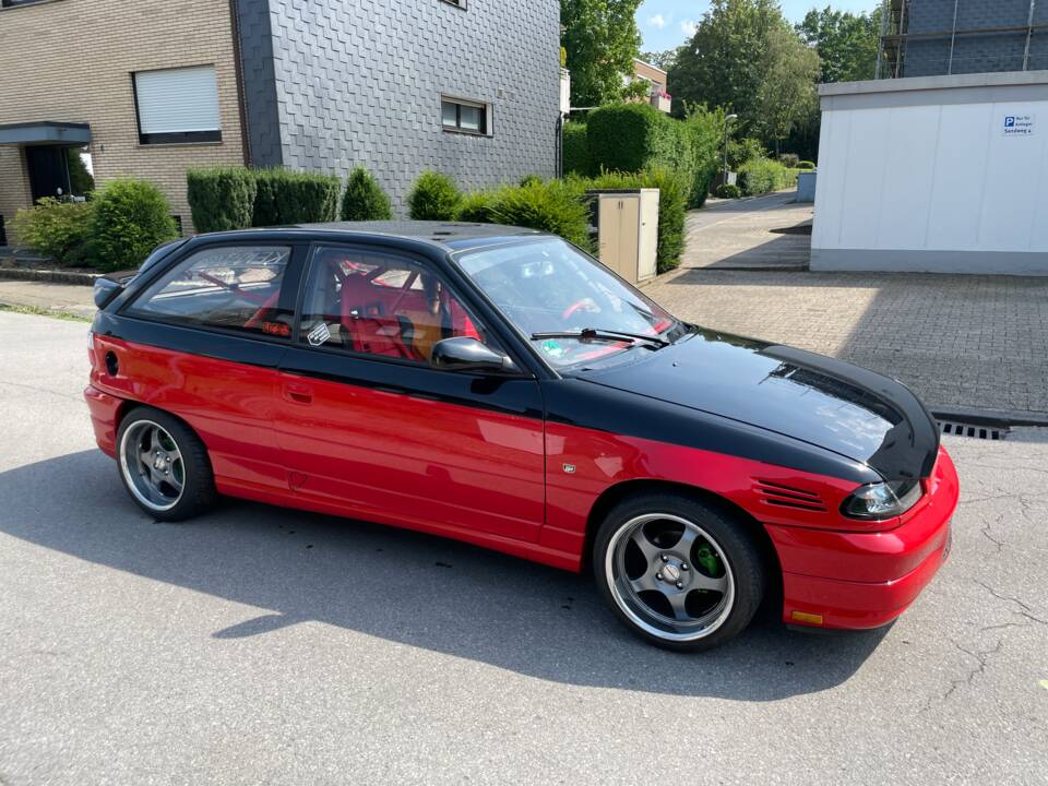Bild 4/25 von Opel Astra 1.4i (1992)