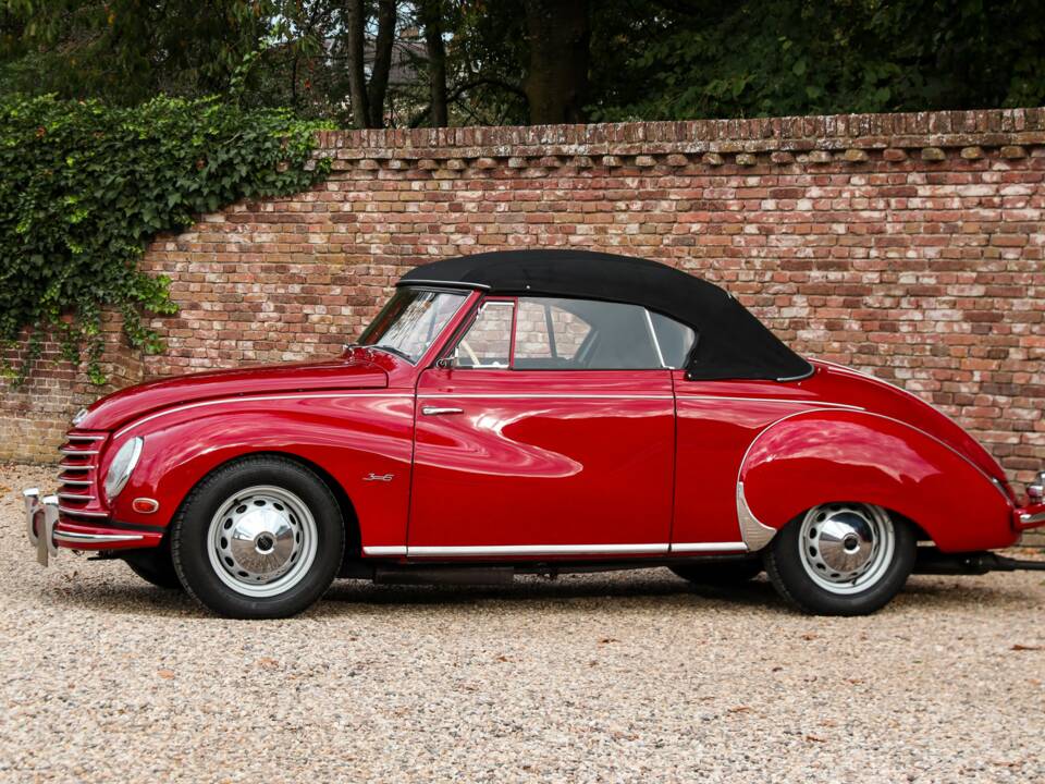 Image 21/50 of DKW Sonderklasse (1954)