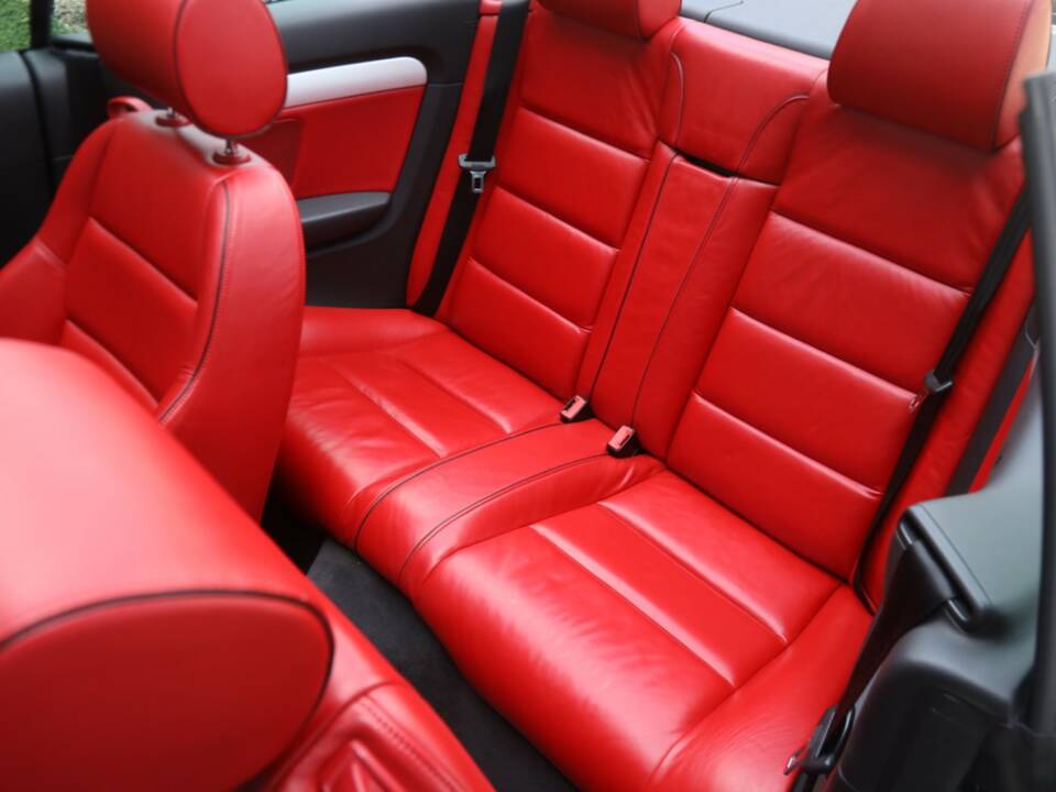 Afbeelding 29/50 van Audi S4 (2004)