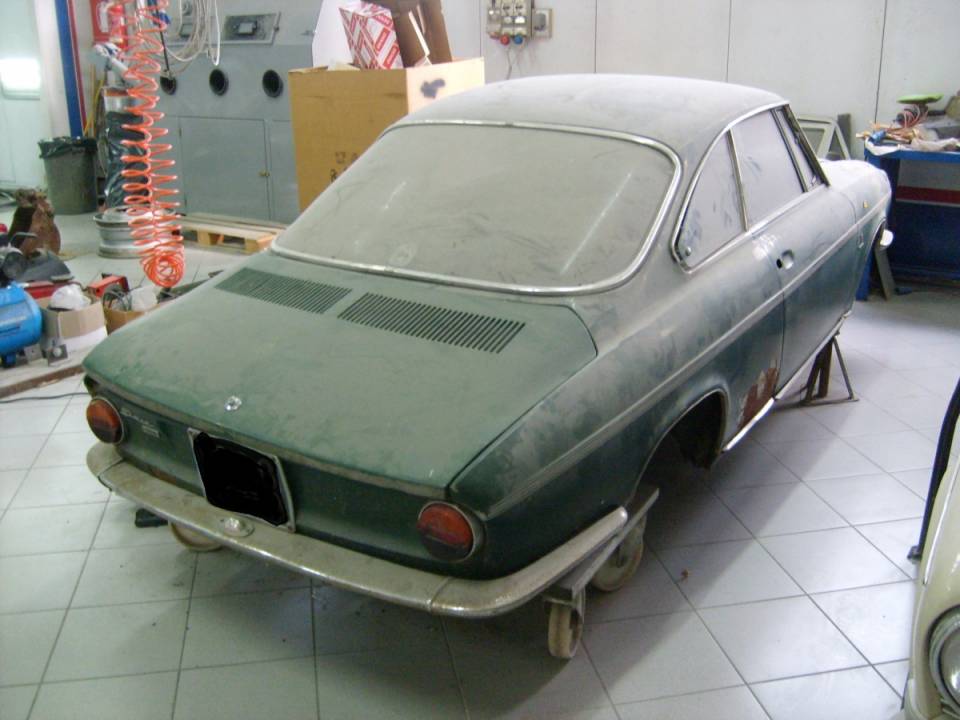 Bild 2/4 von SIMCA 1000 Coupe (1966)
