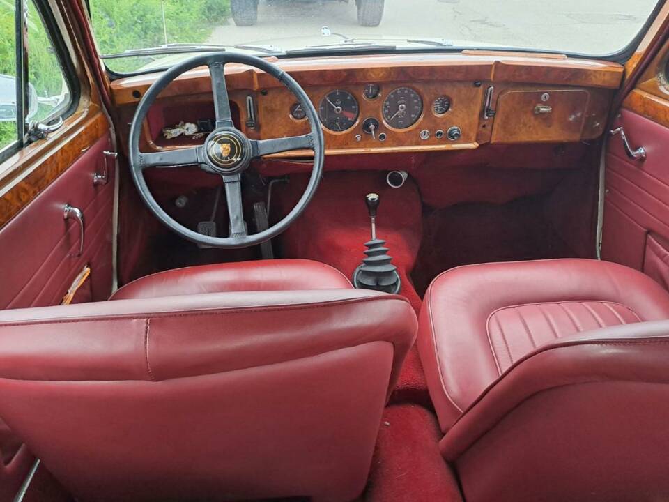 Imagen 9/50 de Jaguar 2.4 Litre (1959)