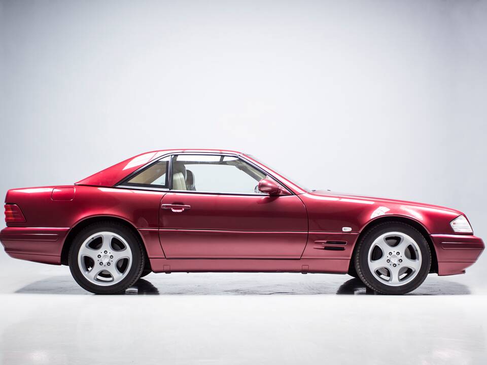 Image 16/45 of Mercedes-Benz SL 280 "Final Edition" (2001)