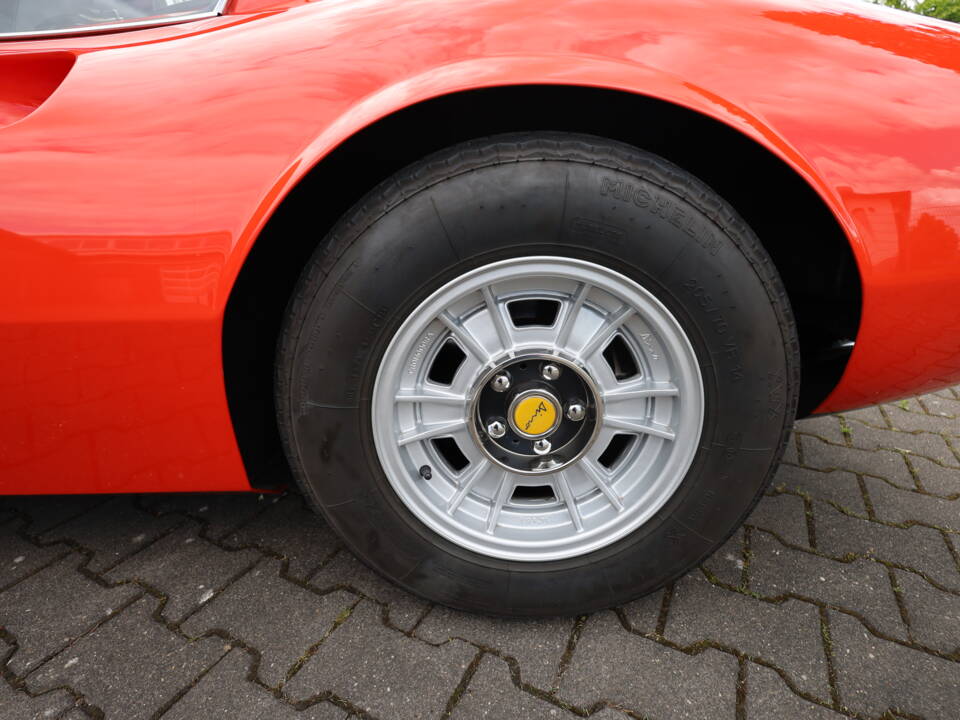 Bild 22/35 von Ferrari Dino 246 GT (1972)