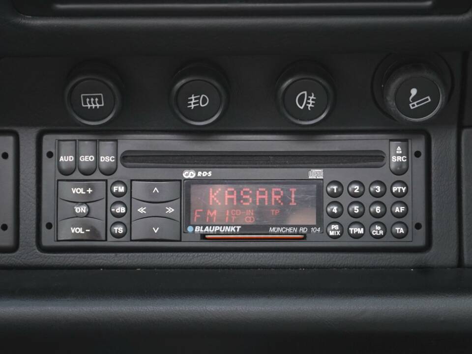 Immagine 14/41 di Porsche 911 Carrera 4 (1995)