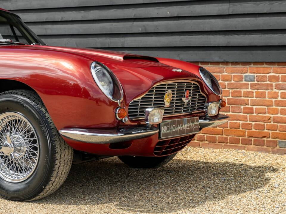 Bild 11/50 von Aston Martin DB 6 Vantage (1969)