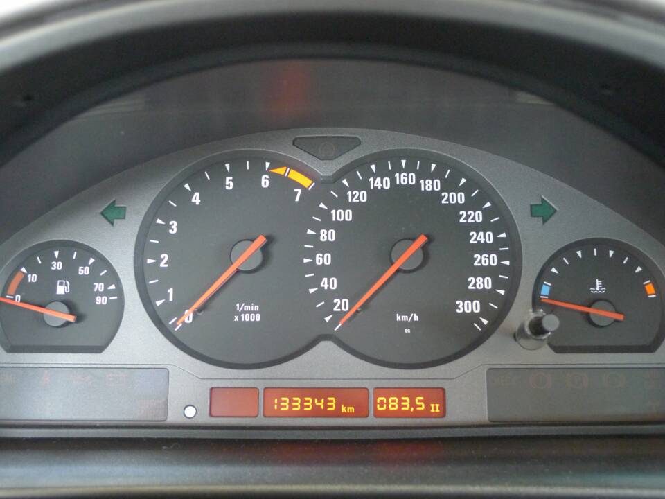 Bild 46/50 von BMW 850CSi (1993)