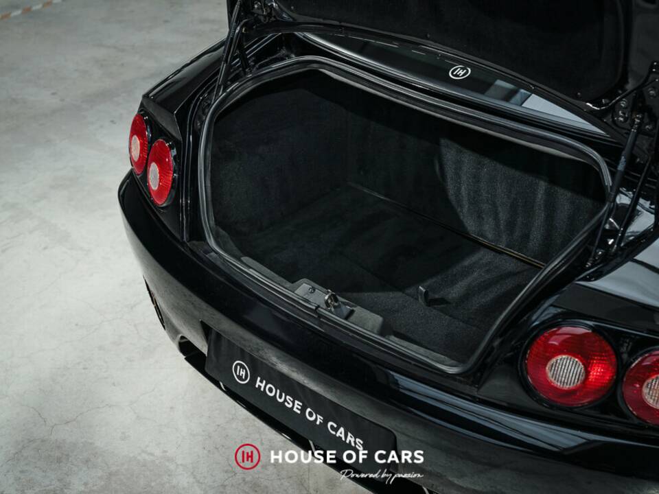 Image 13/25 de Ferrari 456 GT (1994)