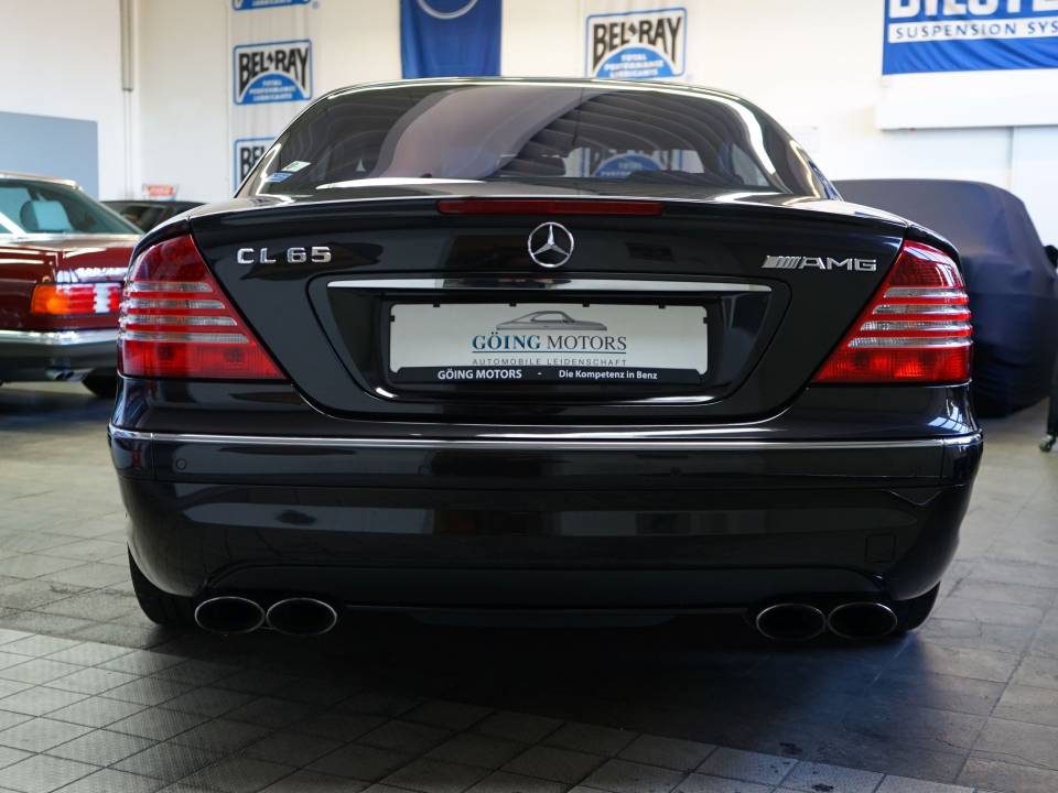 Image 7/22 of Mercedes-Benz CL 65 AMG (2005)