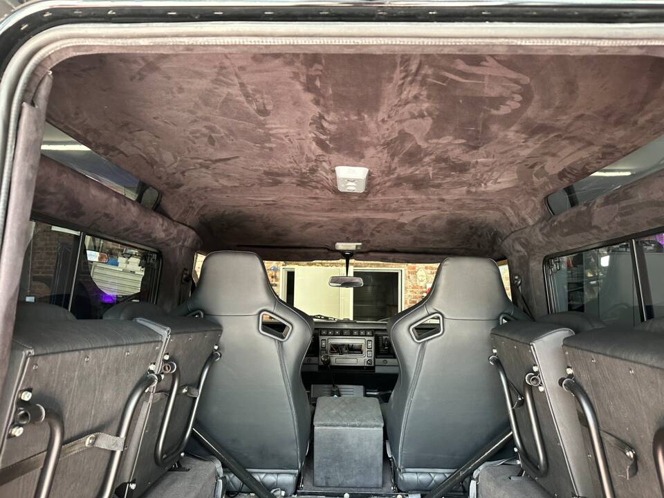 Image 7/30 of Land Rover Defender 90 "Limited" (2005)