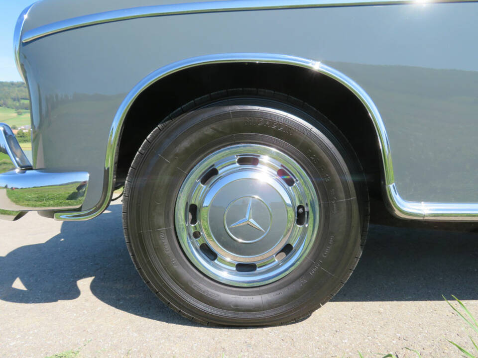 Imagen 20/23 de Mercedes-Benz 220 S Cabriolet (1957)