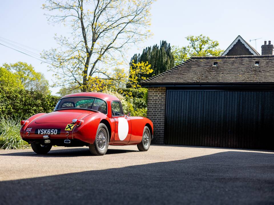 Image 15/50 de MG MGA 1500 (1957)