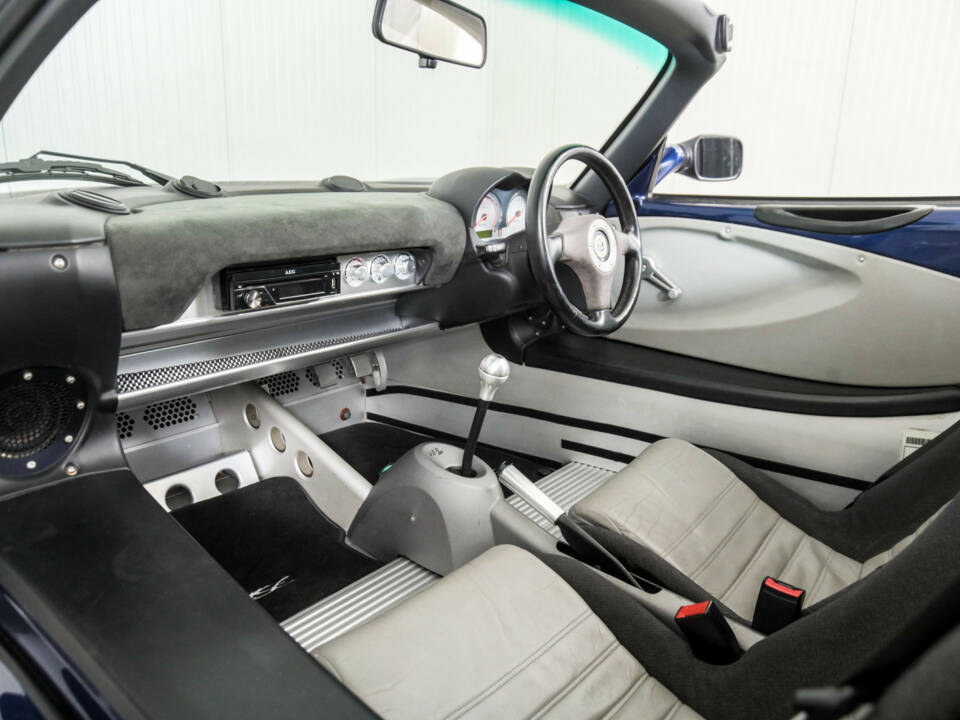 Immagine 12/50 di Lotus Elise (2002)