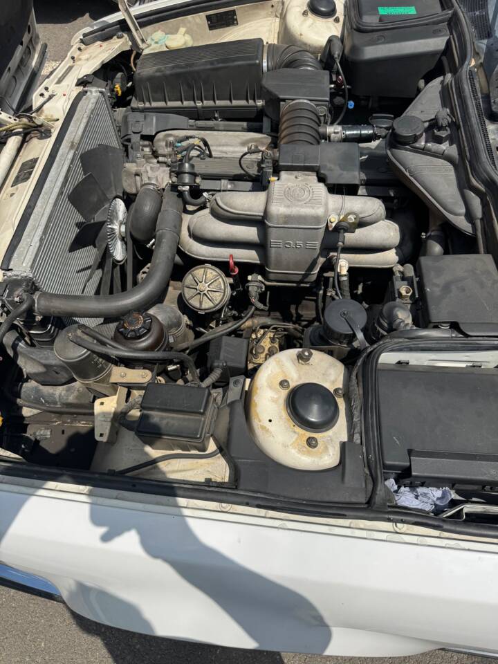 Image 5/37 of BMW 735i (1991)