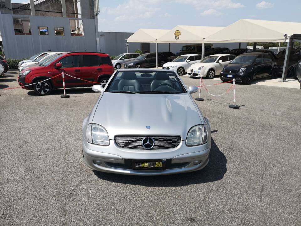 Imagen 28/38 de Mercedes-Benz SLK 200 Kompressor (2002)