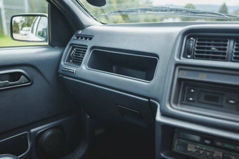 Image 20/50 of Ford Sierra Cosworth 4x4 (1991)