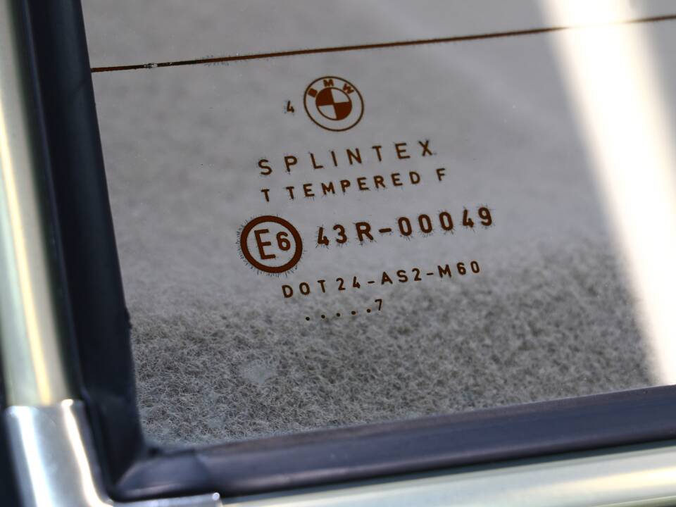 Afbeelding 16/40 van BMW 318i (1987)