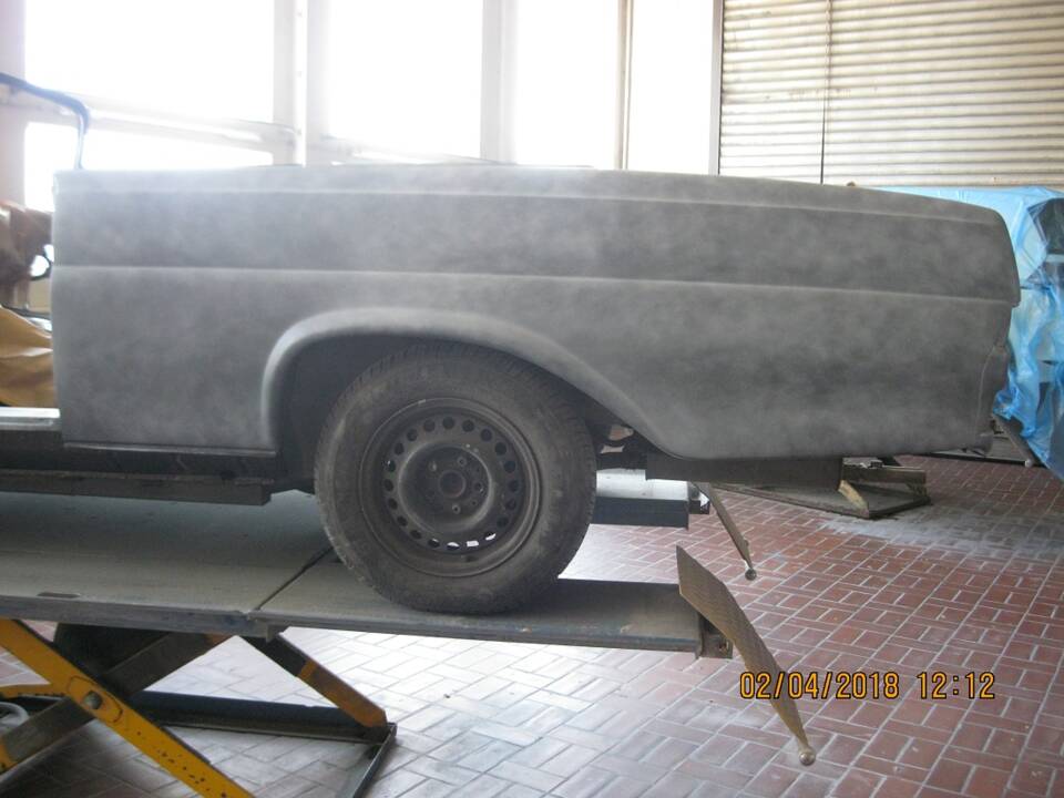Image 72/81 of Mercedes-Benz 280 SE 3,5 (1970)