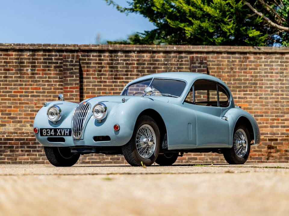Image 34/50 of Jaguar XK 140 FHC (1955)