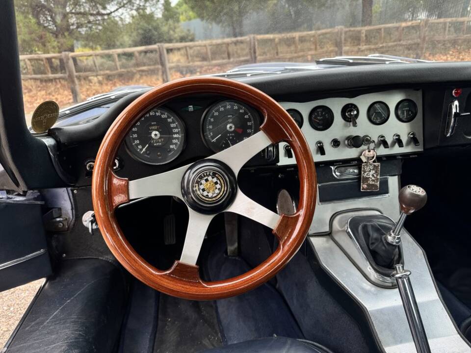 Image 2/8 de Jaguar Type E 3.8 (1963)