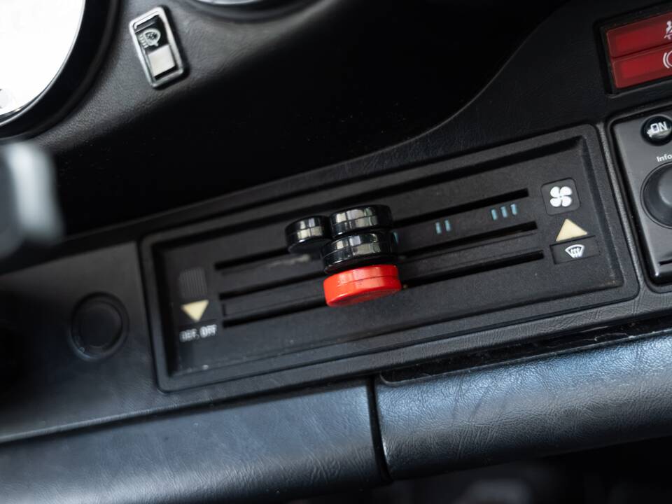 Bild 12/25 von Porsche 911 SC 3.0 (1982)