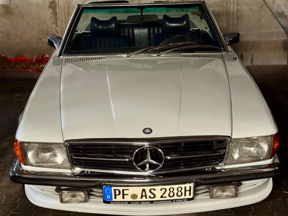 Image 13/18 of Mercedes-Benz 350 SL (1971)